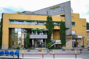 Фото Отель Hotel Silva г. Ватра-Дорней 1