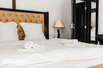 Фото номера Дом с 4 спальнями Дома для отпуска Alpine Lounge г. Ватра-Дорней 80