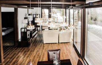 Фото номера Дом с 4 спальнями Дома для отпуска Alpine Lounge г. Ватра-Дорней 66