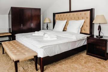 Фото номера Дом с 4 спальнями Дома для отпуска Alpine Lounge г. Ватра-Дорней 35