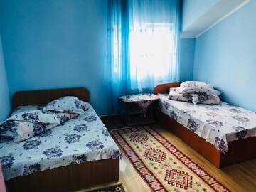 Фото номера Четырехместный номер Гостевой дом Casa Emilia г. Ватра-Дорней 4