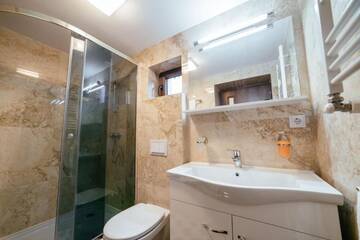 Фото номера Дом для отпуска Гостевой дом Serban Cottage г. Ватра-Дорней 21
