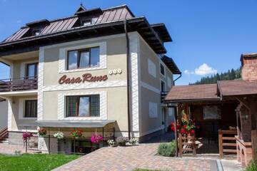 Фото Фермерские дома Pensiunea Agroturistica Casa Runc г. Ватра-Дорней 1