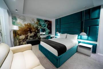 Фото номера Номер Делюкс (для 2 взрослых и 1 ребенка) Гостевой дом Velvet Home г. Ватра-Дорней 20