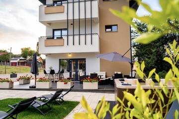 Фото Гостевой дом Velvet Home г. Ватра-Дорней 1